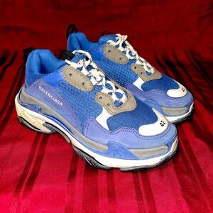 BALENCIAGA TRIPLE S
